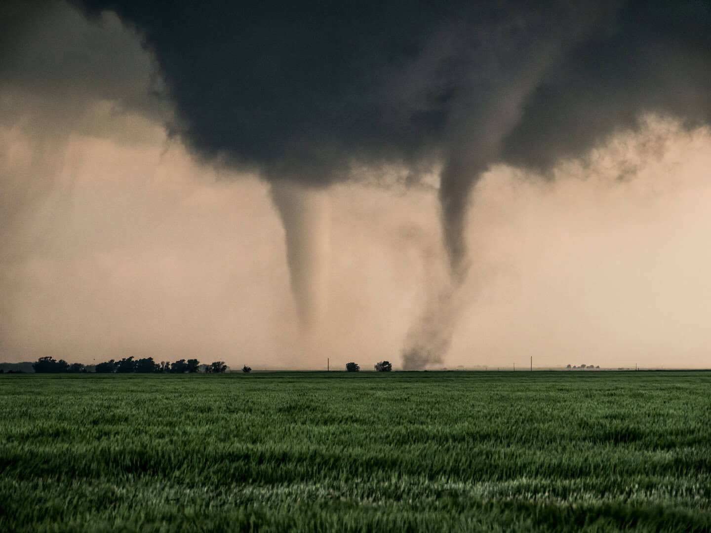 Meteo, il lato nascosto degli Uragani: quando le tempeste generano Tornado letali