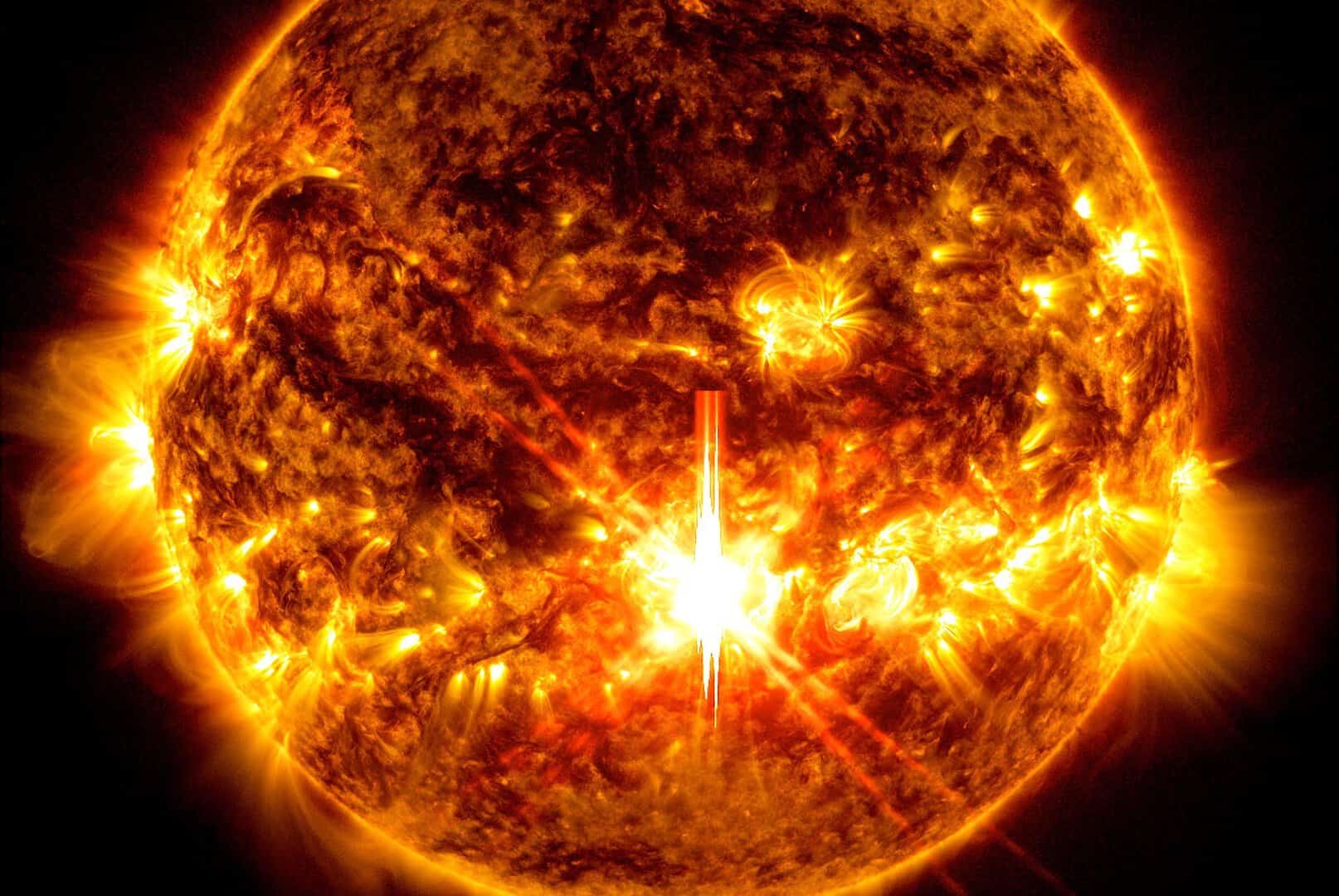 3 Ottobre: potentissima eruzione solare, la più forte da 7 anni, le conseguenze per il nostro pianeta