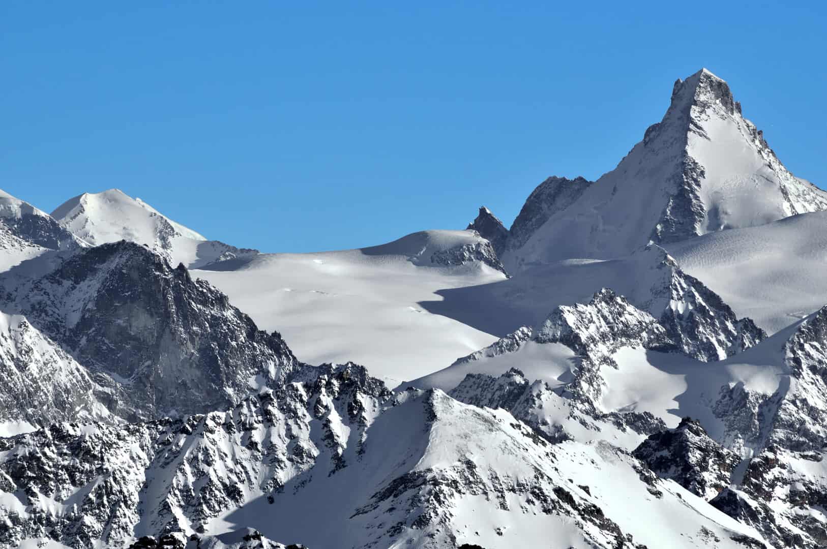 Ghiacciai alpini: un’altra estate tragica, una fusione senza precedenti