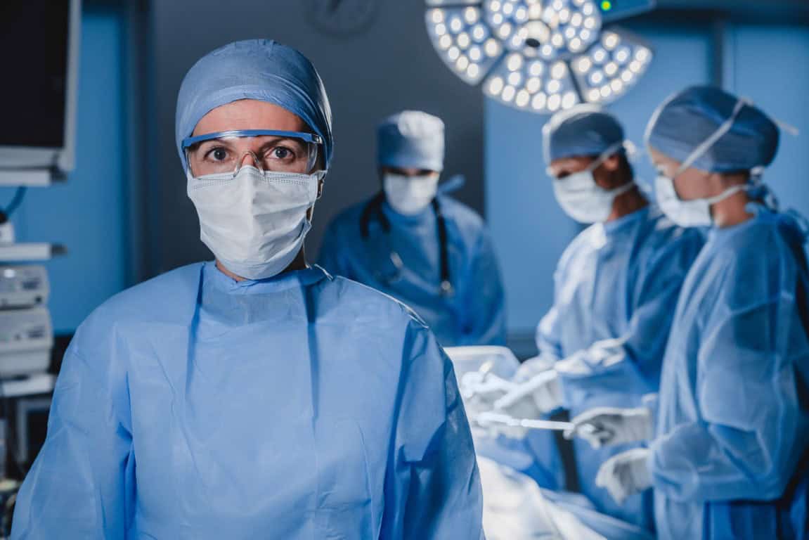 Gli stanno per espiantare gli organi, ma si risveglia dalla morte
