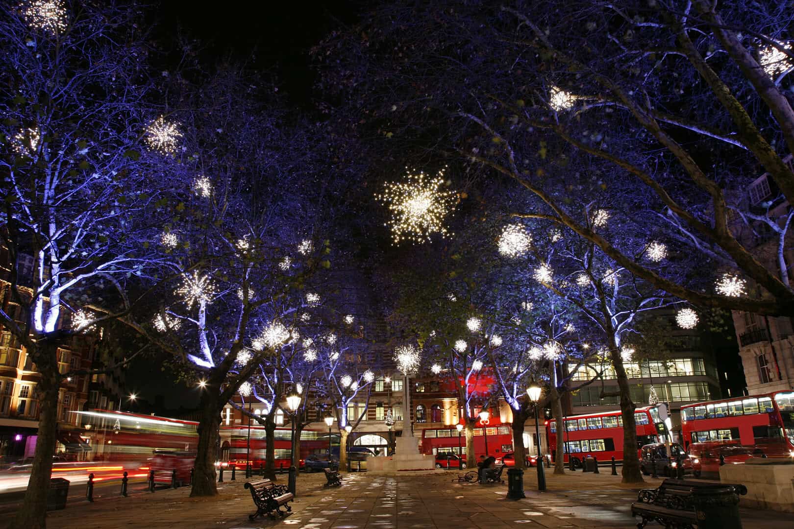 Natale a Chelsea e Kensington: eleganza, magia e tradizione nelle festività di Londra