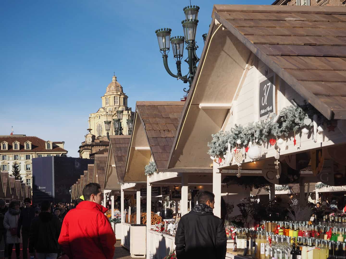 Turismo a Torino. Mercatini natalizi tra freddo e nebbie