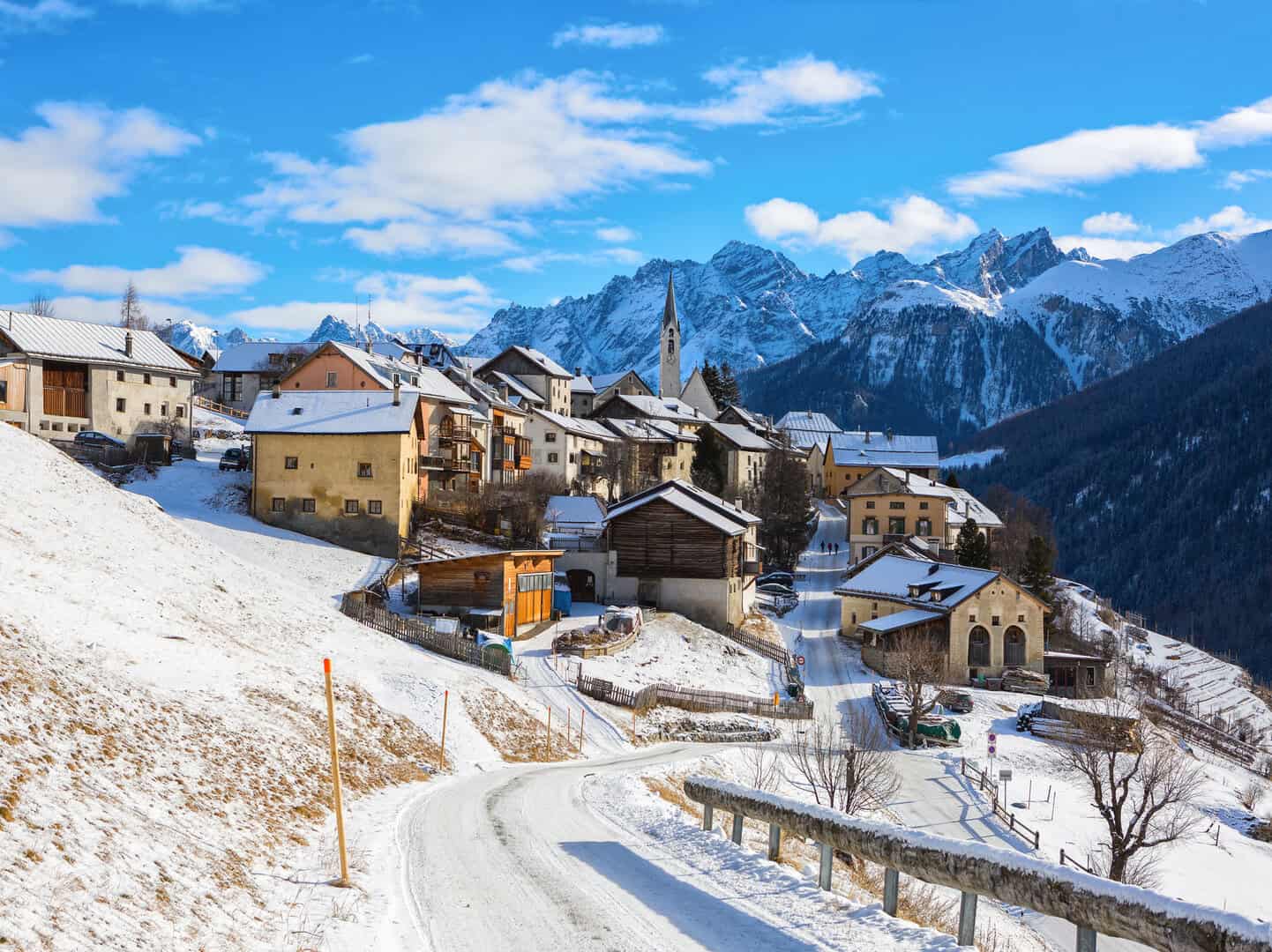 Turismo a Engadina. Scopri il clima alpino tra freddo e neve intensa