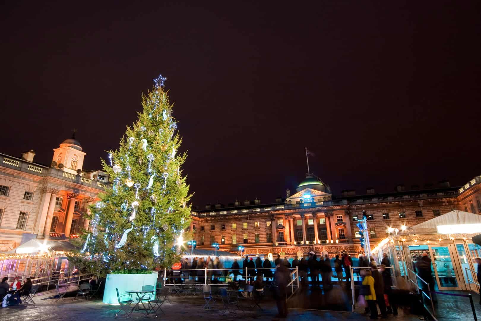 Turismo a Londra: pattinaggio e Capodanno alla Somerset House. Clima e abbigliamento