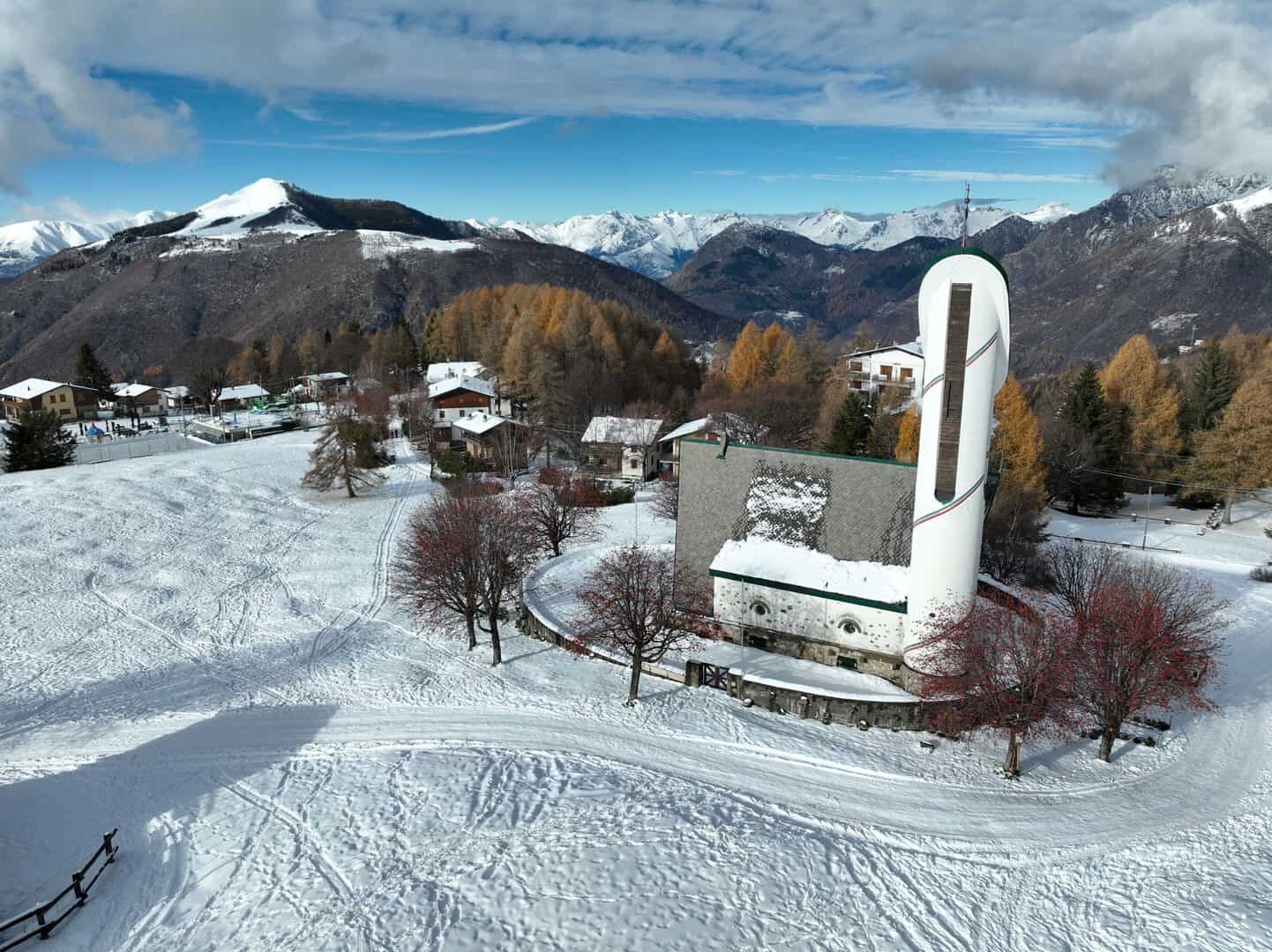 Turismo a Pian delle Betulle: sci, ciaspolate e escursioni in Lombardia