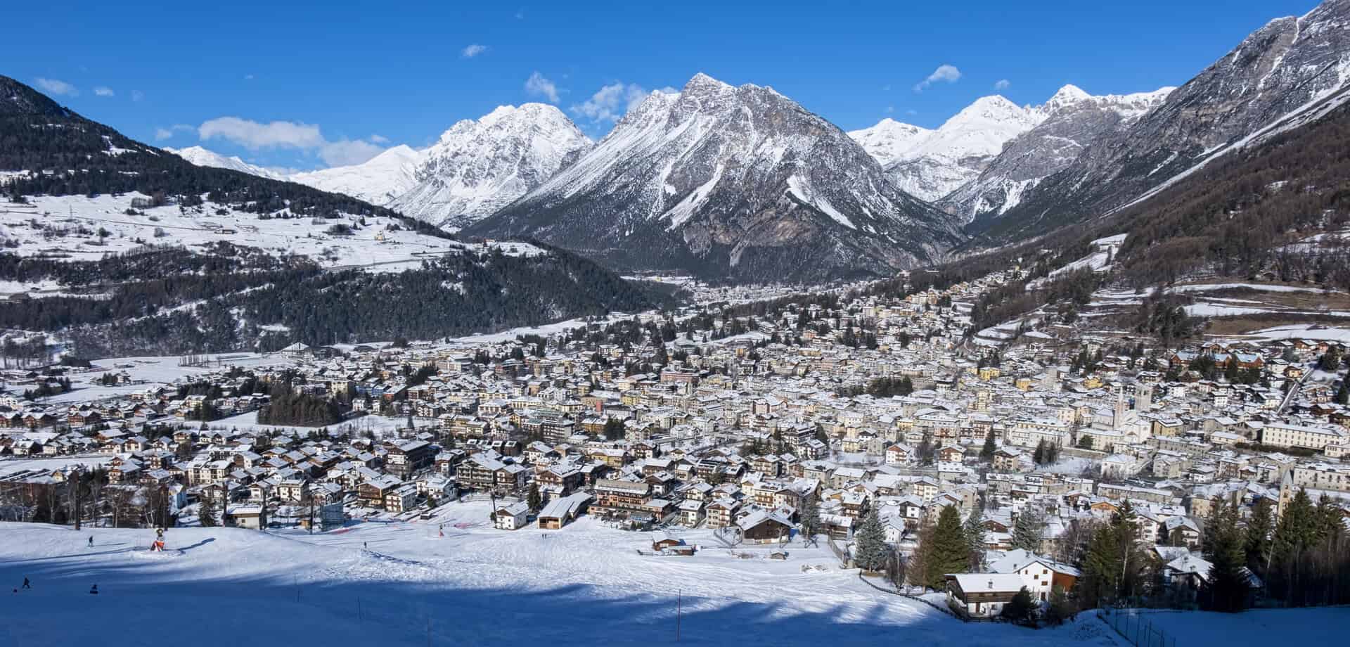 Turismo a Bormio: sci, terme, sci notturno e pattinaggio su ghiaccio