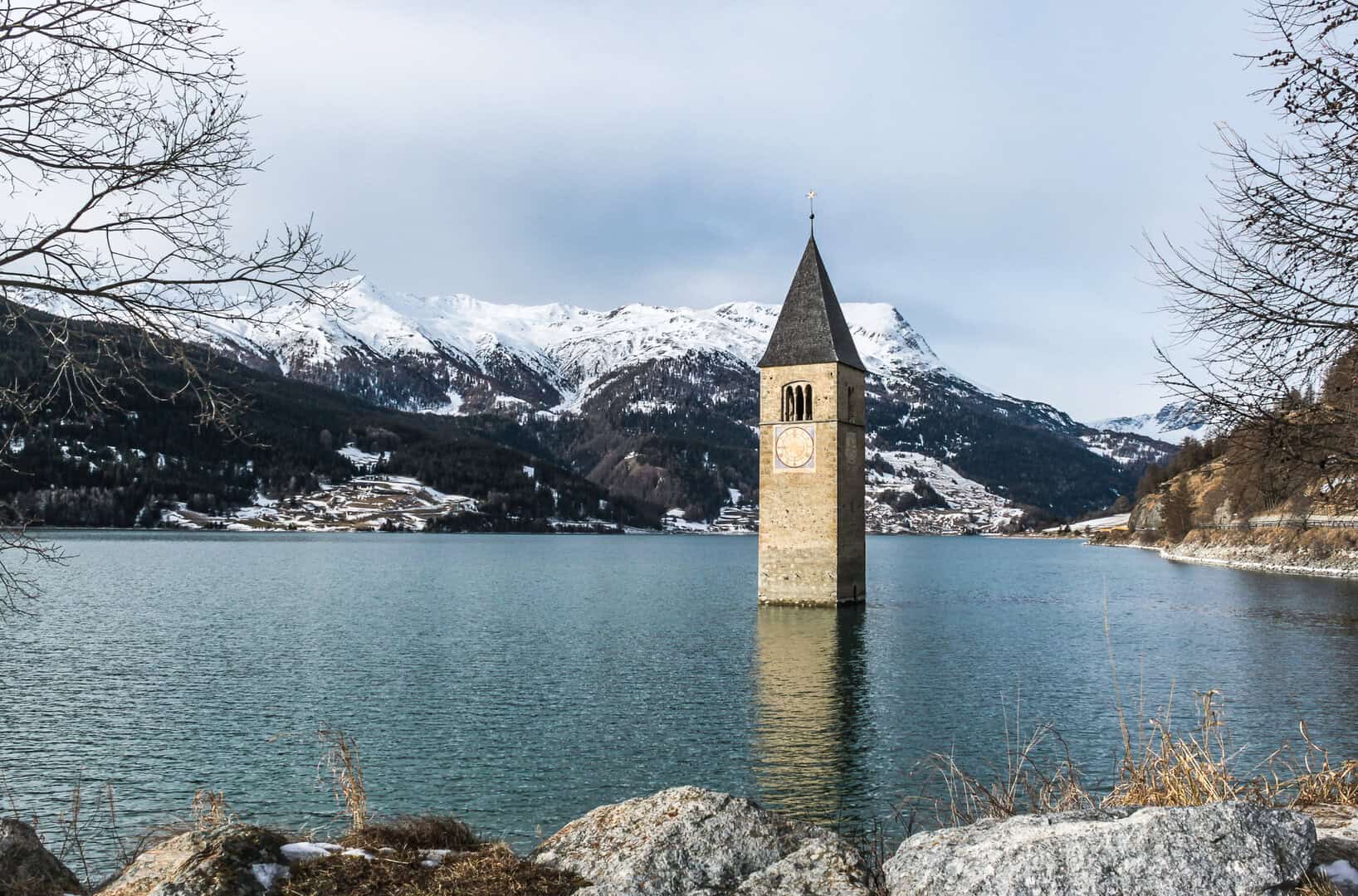 Turismo a lago di Resia: sci di fondo, ciaspolate e pattinaggio