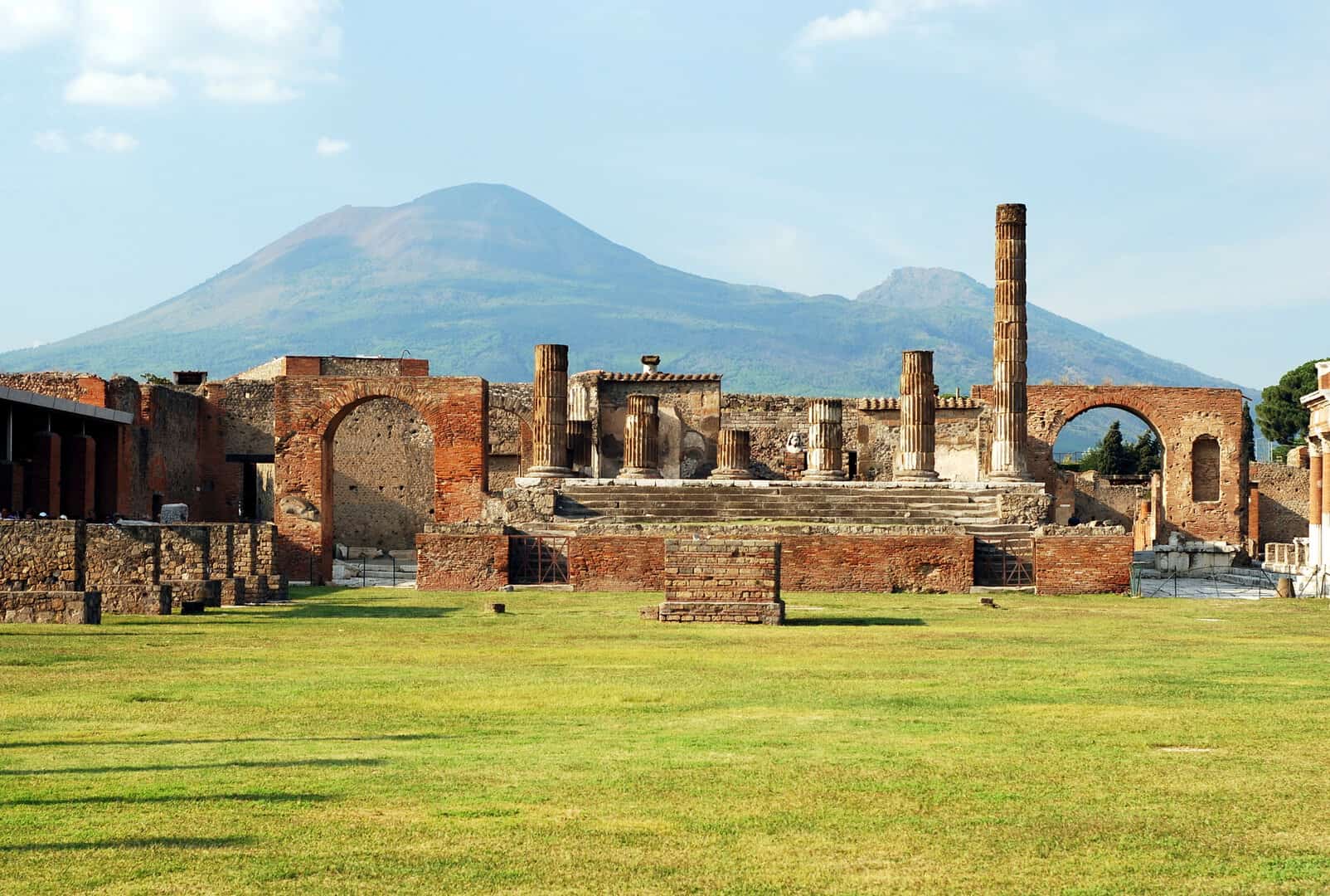 Turismo a Napoli: scopri Vesuvio, Pompei e autenticità in inverno. Mite