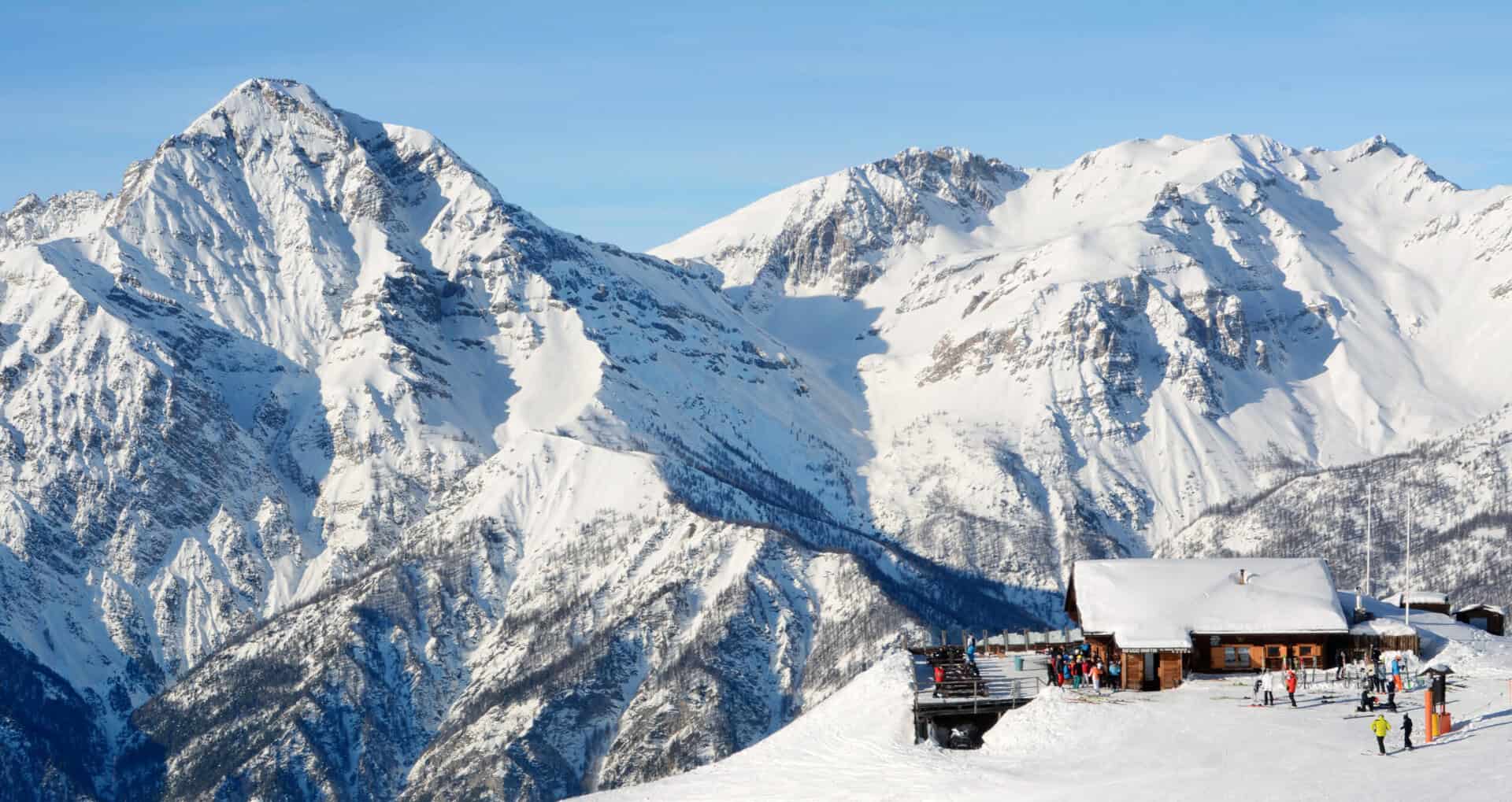 Turismo a San Sicario: sci, snowboard, fondo. Escursioni in slitta