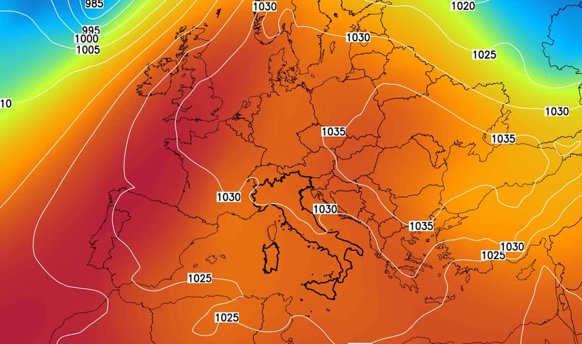 Previsioni meteo: ancora molti giorni con l’alta pressione, ma occhio al periodo 6-8 Novembre