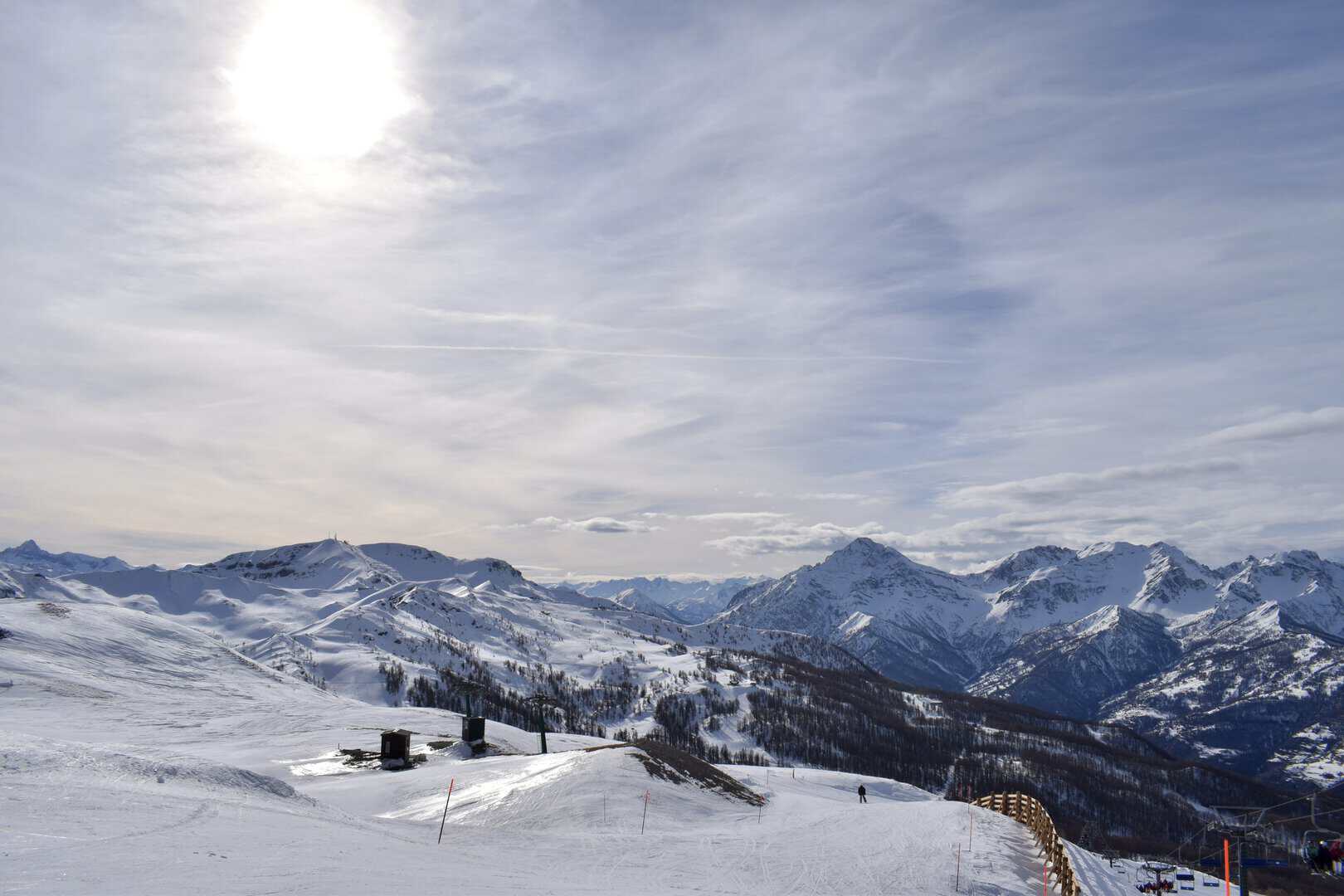 Viaggi invernali sulle Alpi Piemontesi: Sauze d’Oulx tra sci, natura e relax