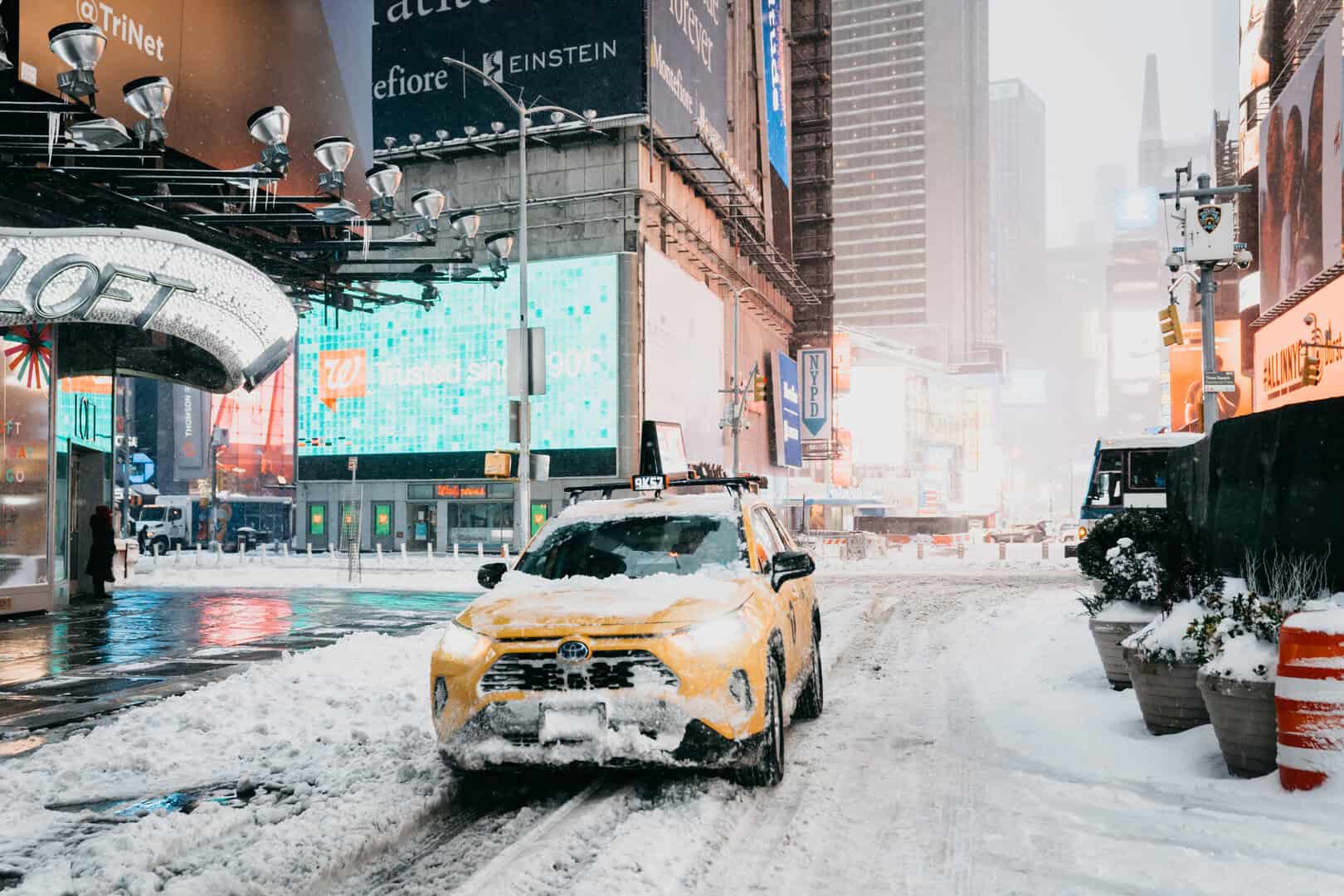 New York sotto la neve