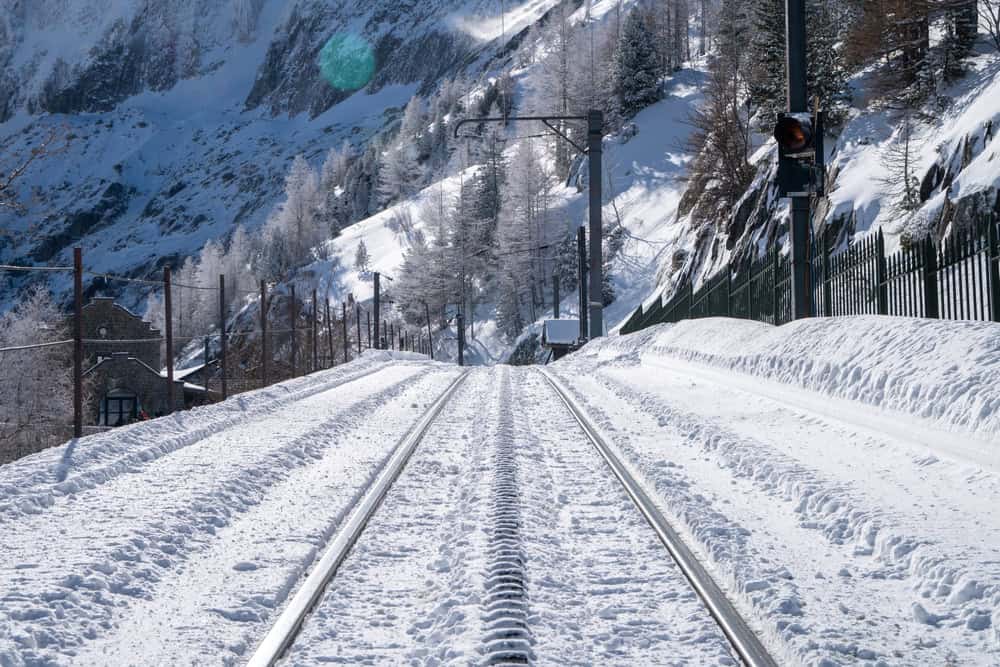 Meteo Francia: allerta neve e ghiaccio in 43 dipartimenti venerdì 10 gennaio