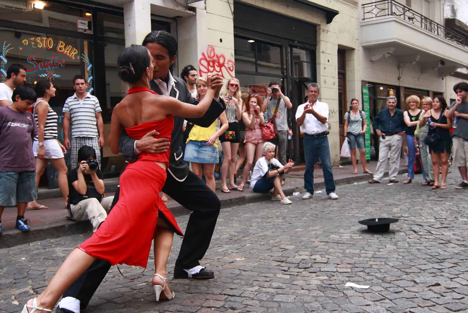 Turismo low cost. Esplora il tango e l’architettura di Buenos Aires, Argentina
