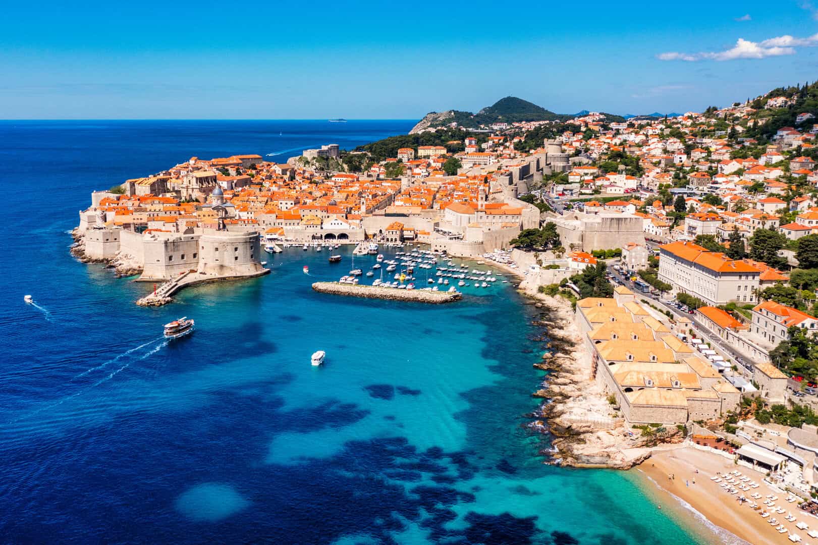 Turismo low cost. Scopri Dubrovnik tra mare cristallino e vestigia storiche