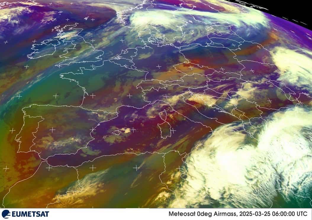 Meteo instabile sull’Italia: piogge e temporali, ma temperature in rialzo