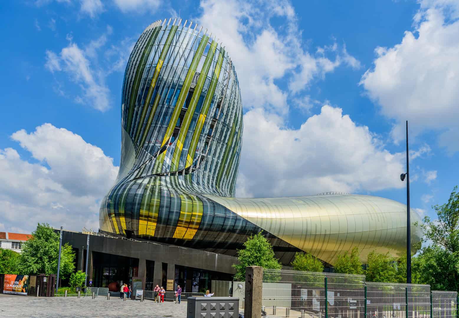 Eleganza e vino a Bordeaux: un viaggio indimenticabile
