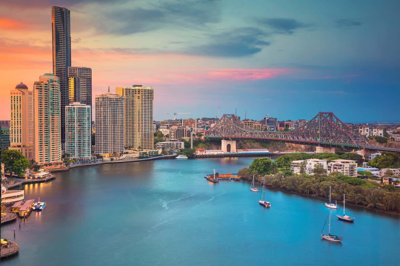 Viaggio economico a Brisbane, Austria. Scopri fiumi e parchi a basso costo