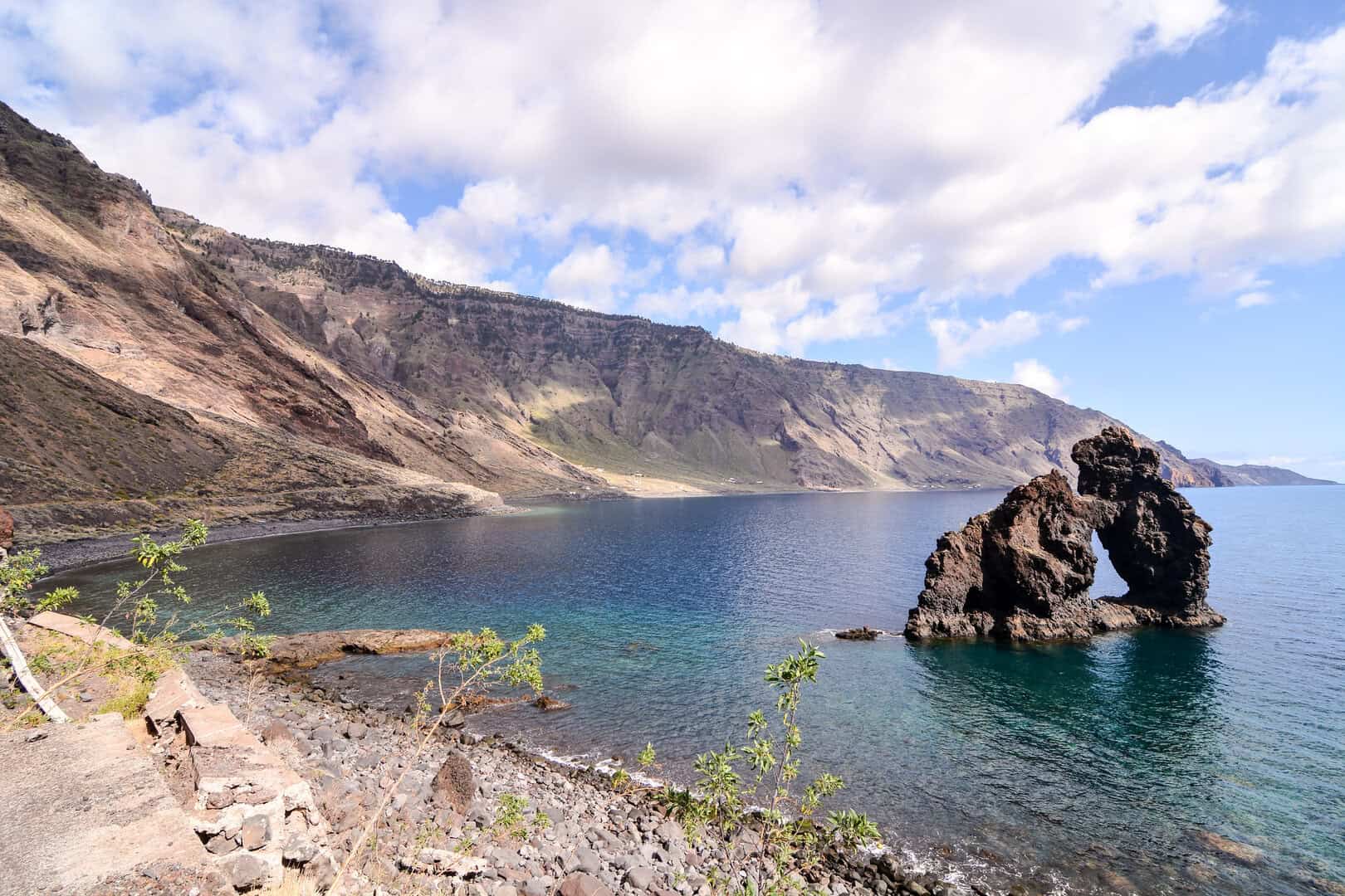 Turismo a El Hierro. Immersioni in acque cristalline e biodiversità unica