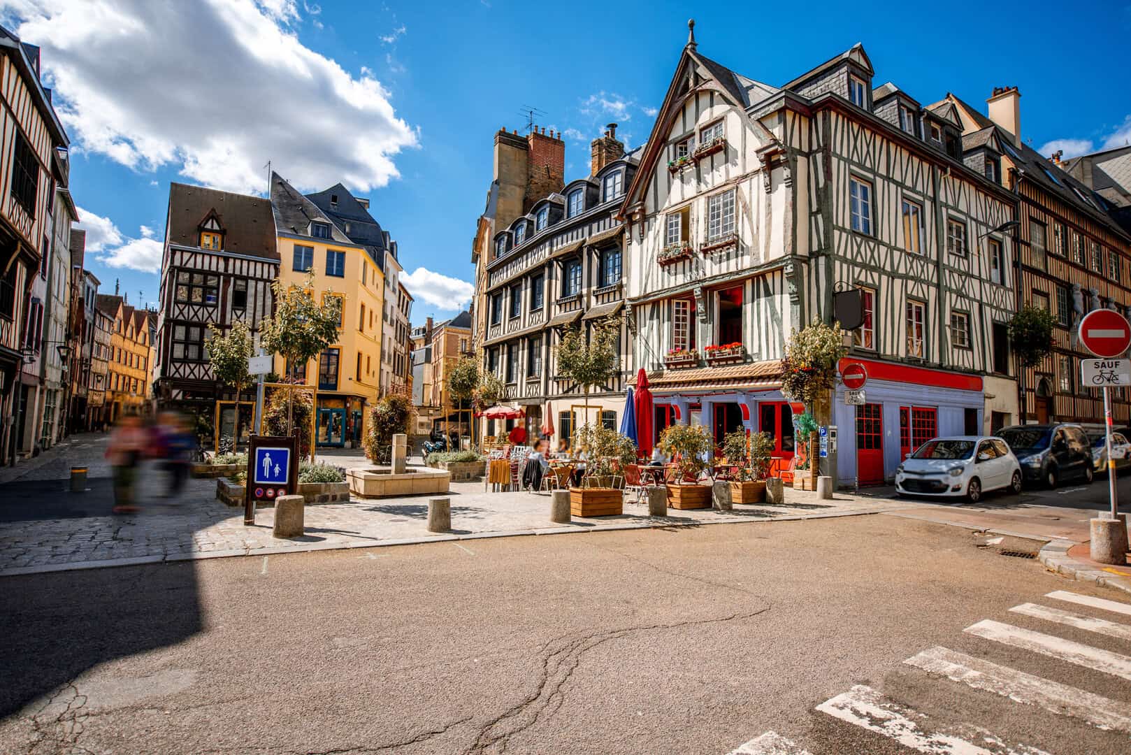 Turismo a Rouen: storia, architettura e gastronomia nel cuore della Normandia