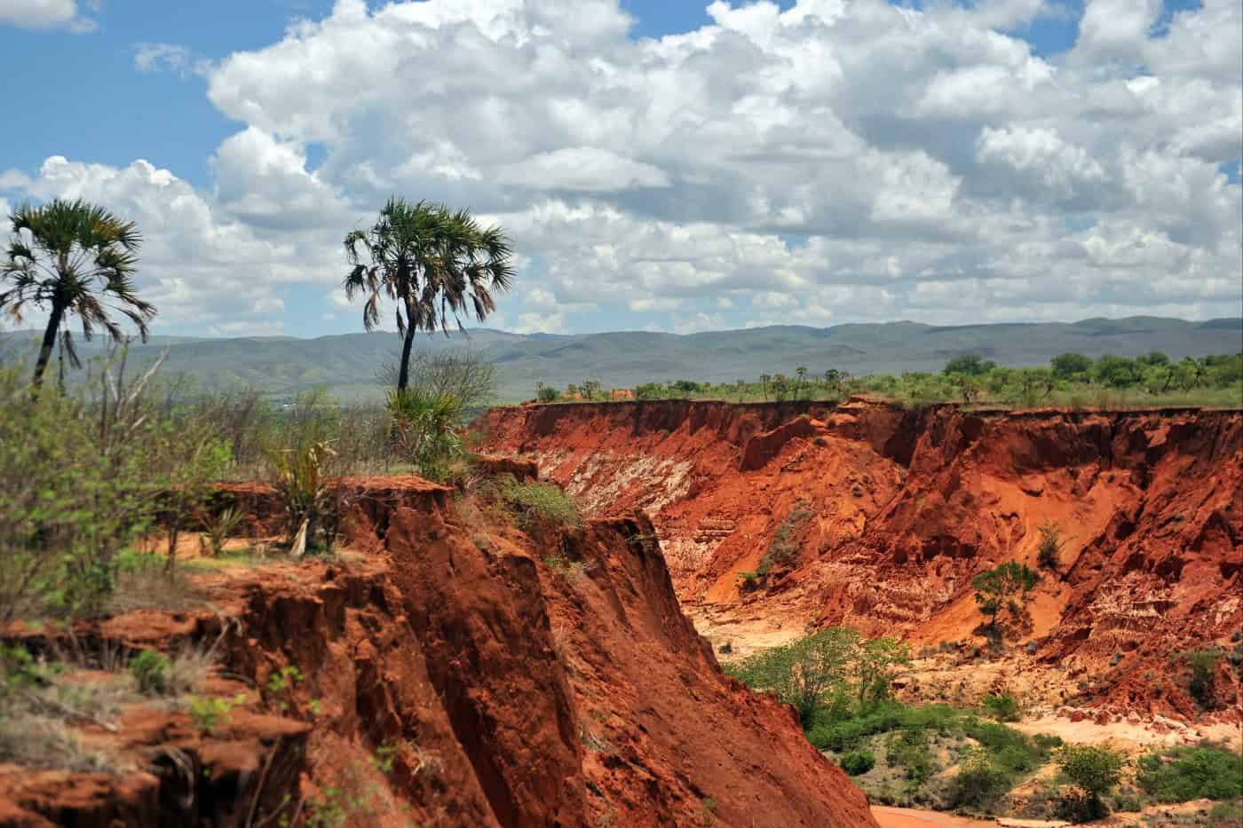 Turismo a Tsingy rouge: meraviglia geologica del Madagascar nord