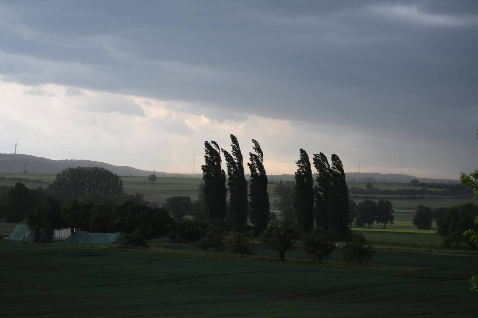 Meteo Germania oggi 23 marzo 2025: temporali, piogge sabbiose e calo termico
