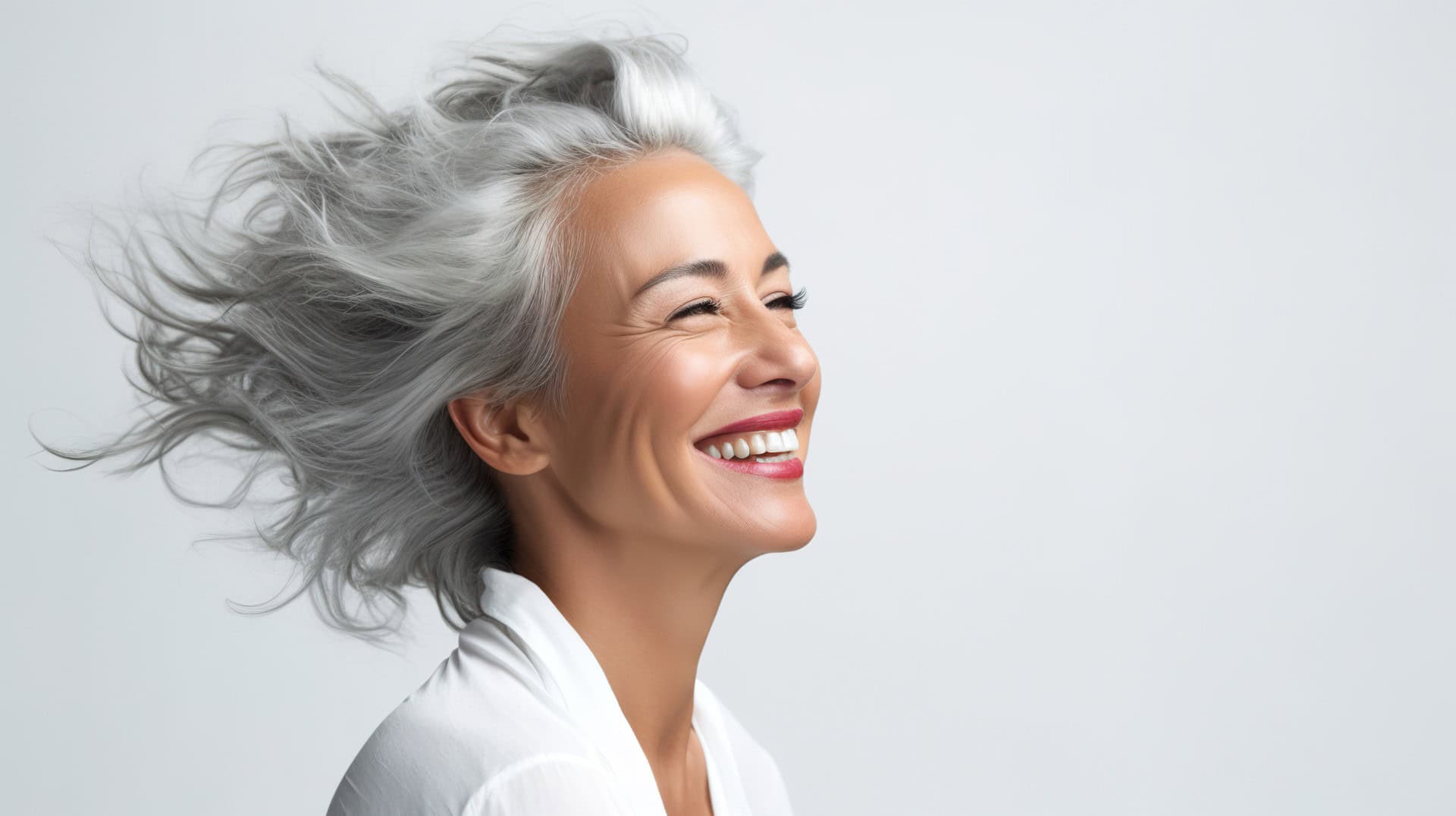 Capelli grigi: le cause e le ricerche per recuperarne il colore