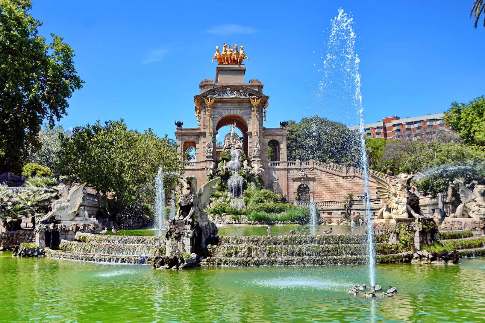 Meteo Barcellona: addio ad aprile tra sole, pioggia e venti tesi