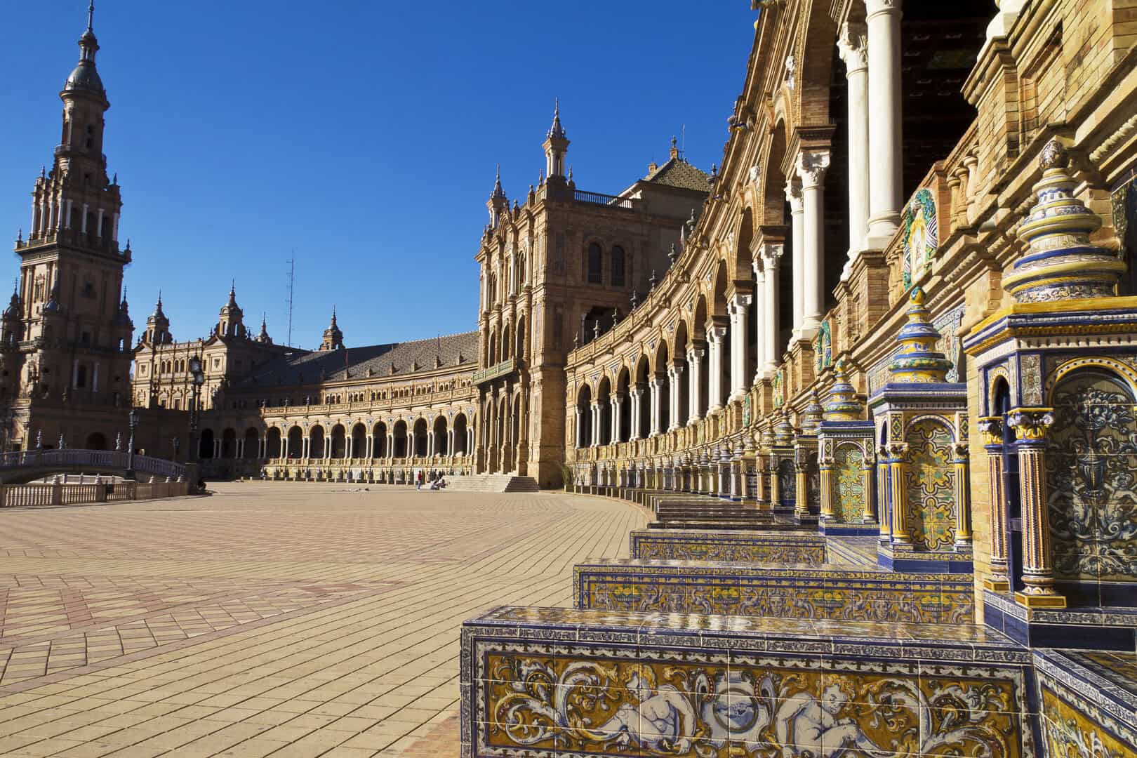Siviglia: Colori, flamenco e storia nel cuore dell’Andalusia