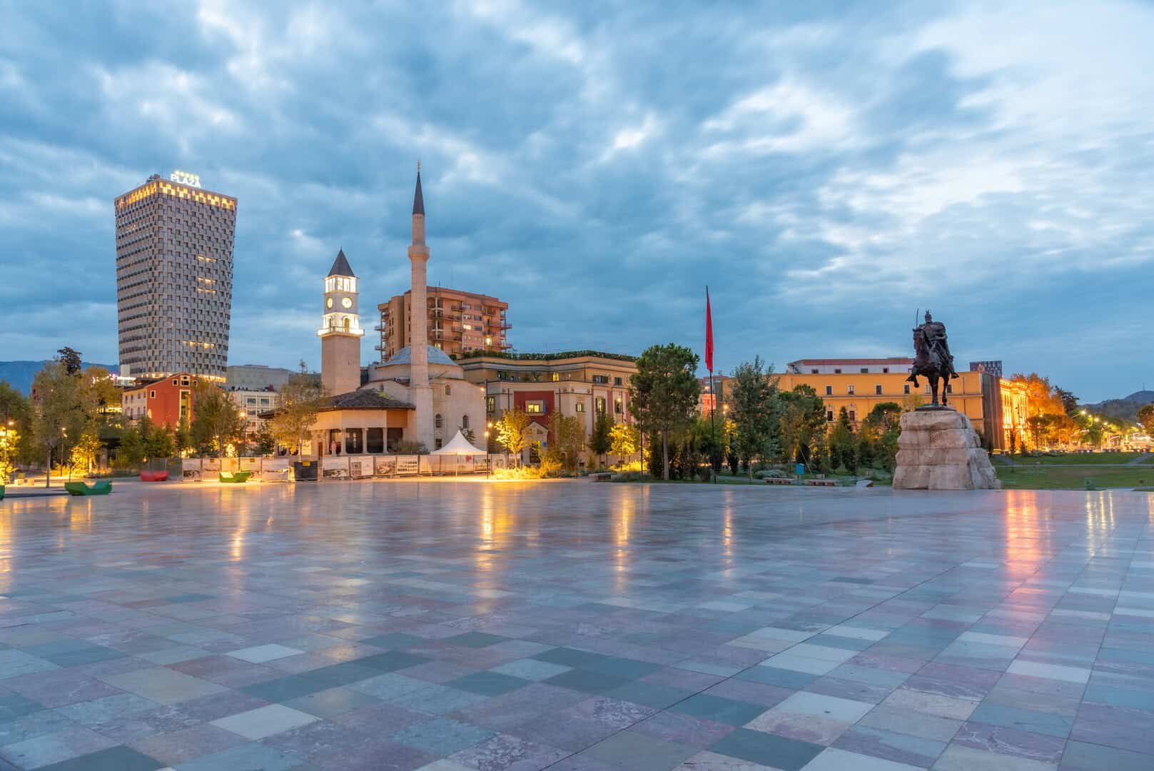 Tirana Albania 190425 2