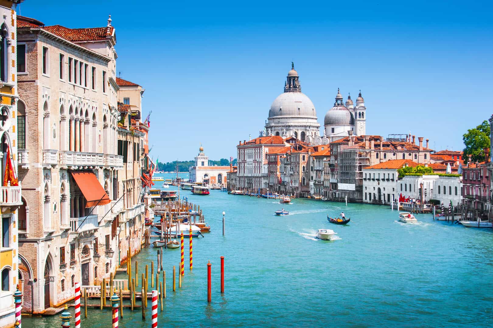 Venezia, magia sull’acqua: viaggio nei sogni di una città sospesa