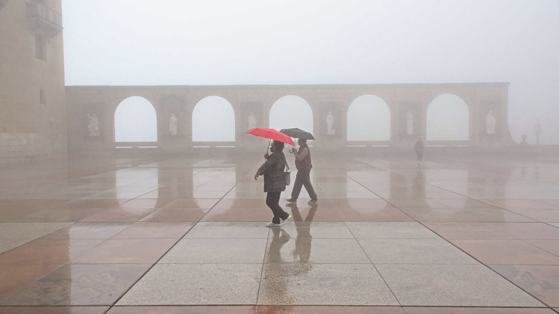 rain in barcelona 060425