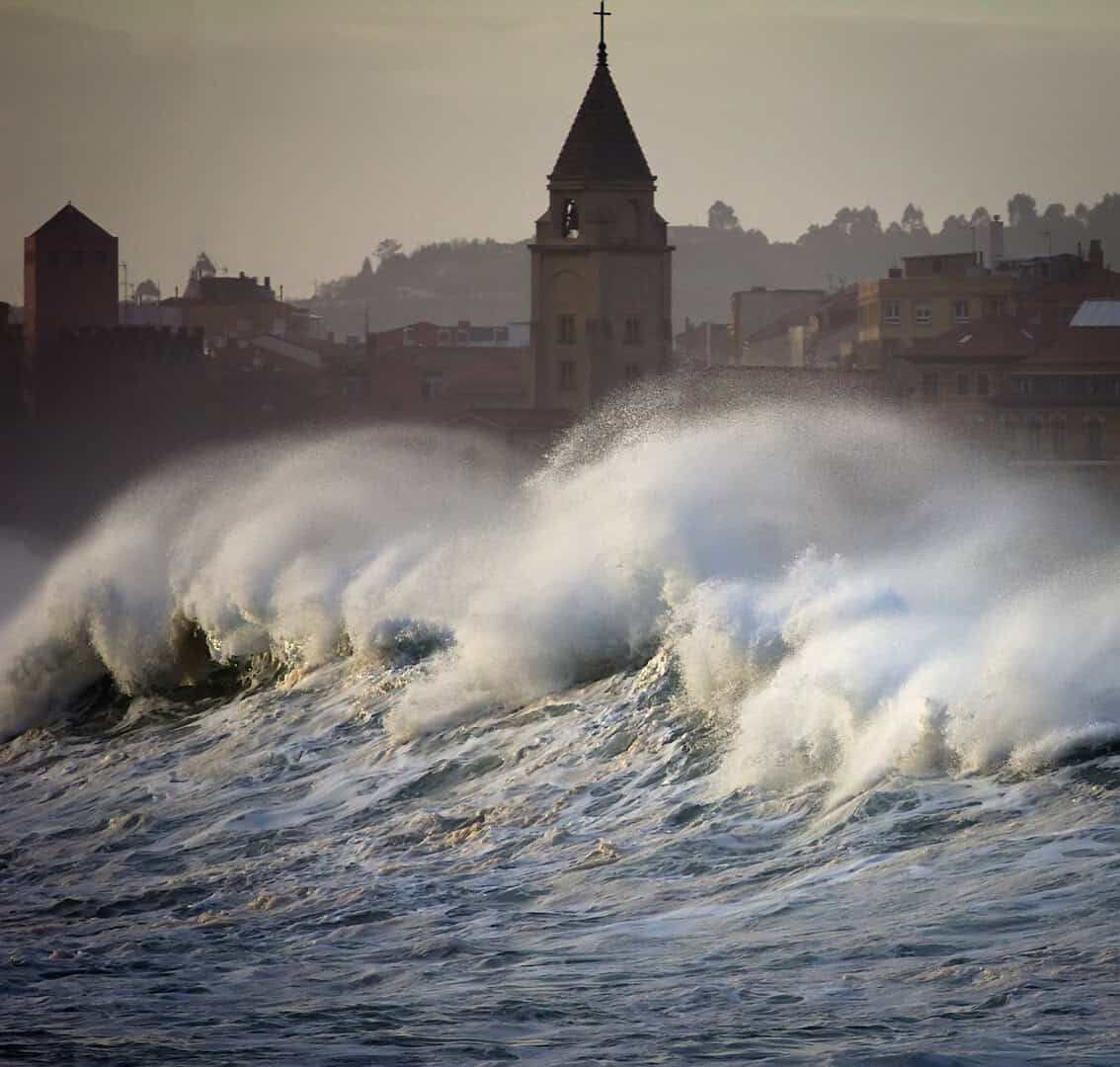 storm in spain 02042025