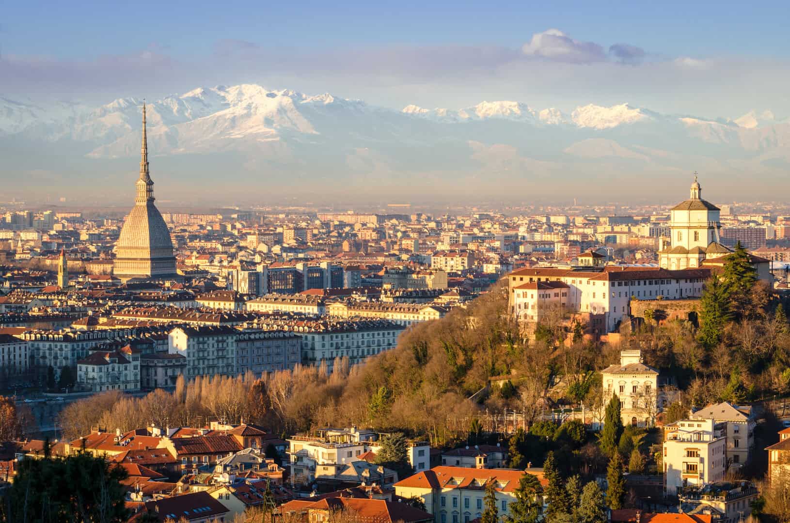 Mi trasferisco a Torino: Vivere tra innovazione, storia e dolce vita piemontese