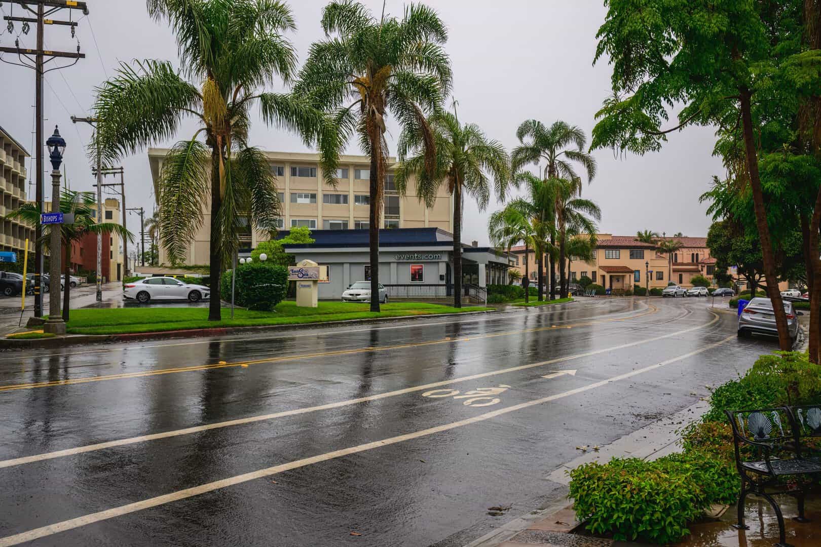Meteo San Diego, piogge fredde fuori stagione in ritirata