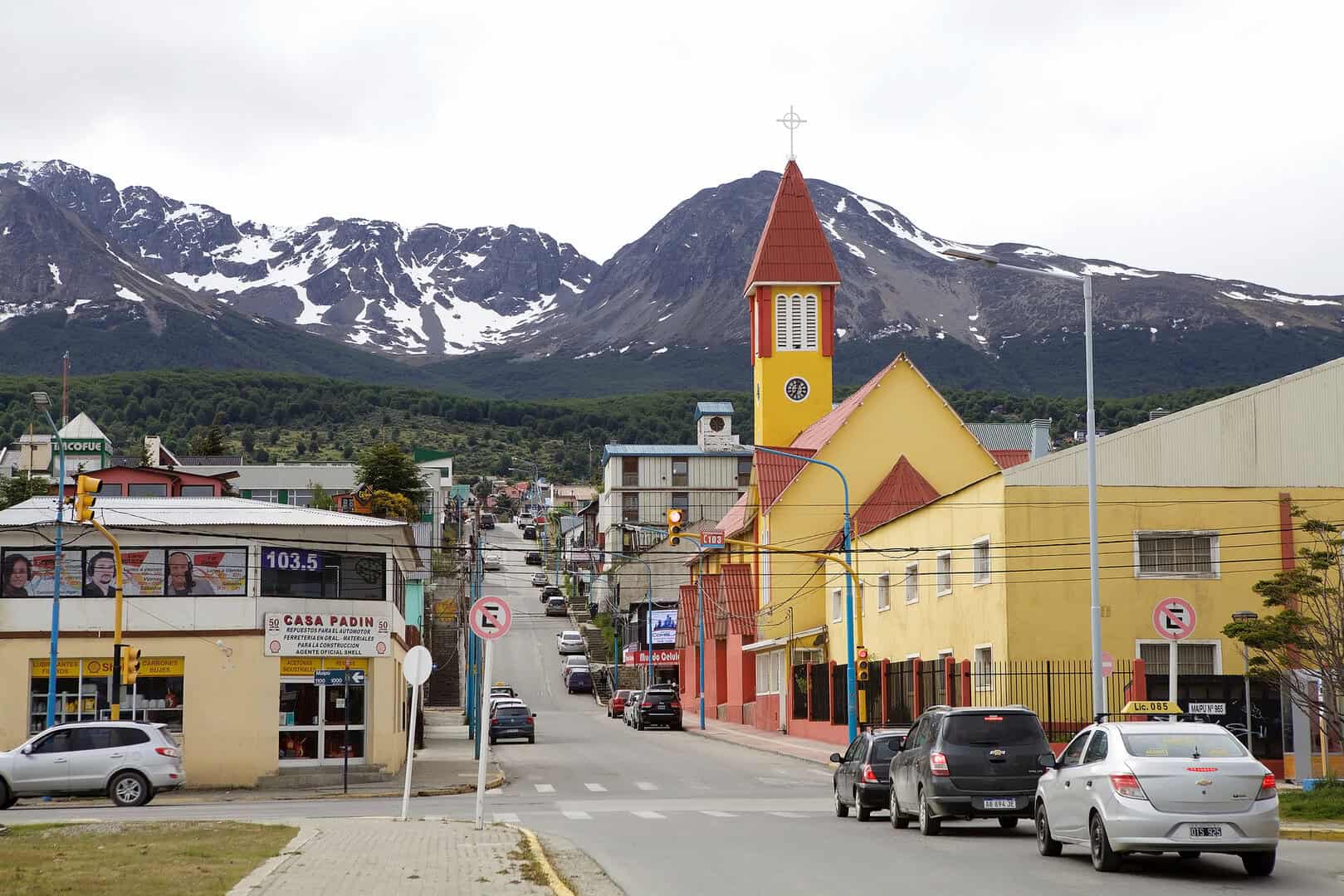 Ushuaia, alla fine del mondo: tra ghiacci eterni e leggende