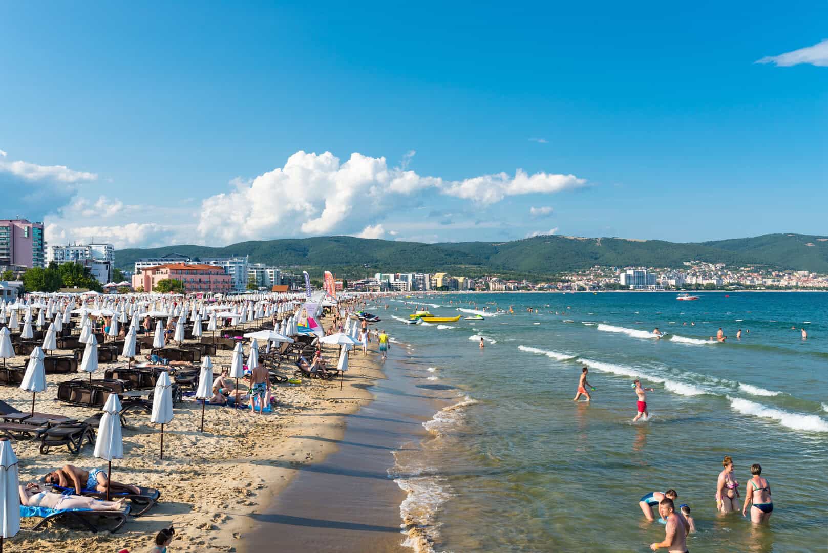 Meteo Bulgaria: Lunedì esplosivo, arriva l’estate con 30 gradi