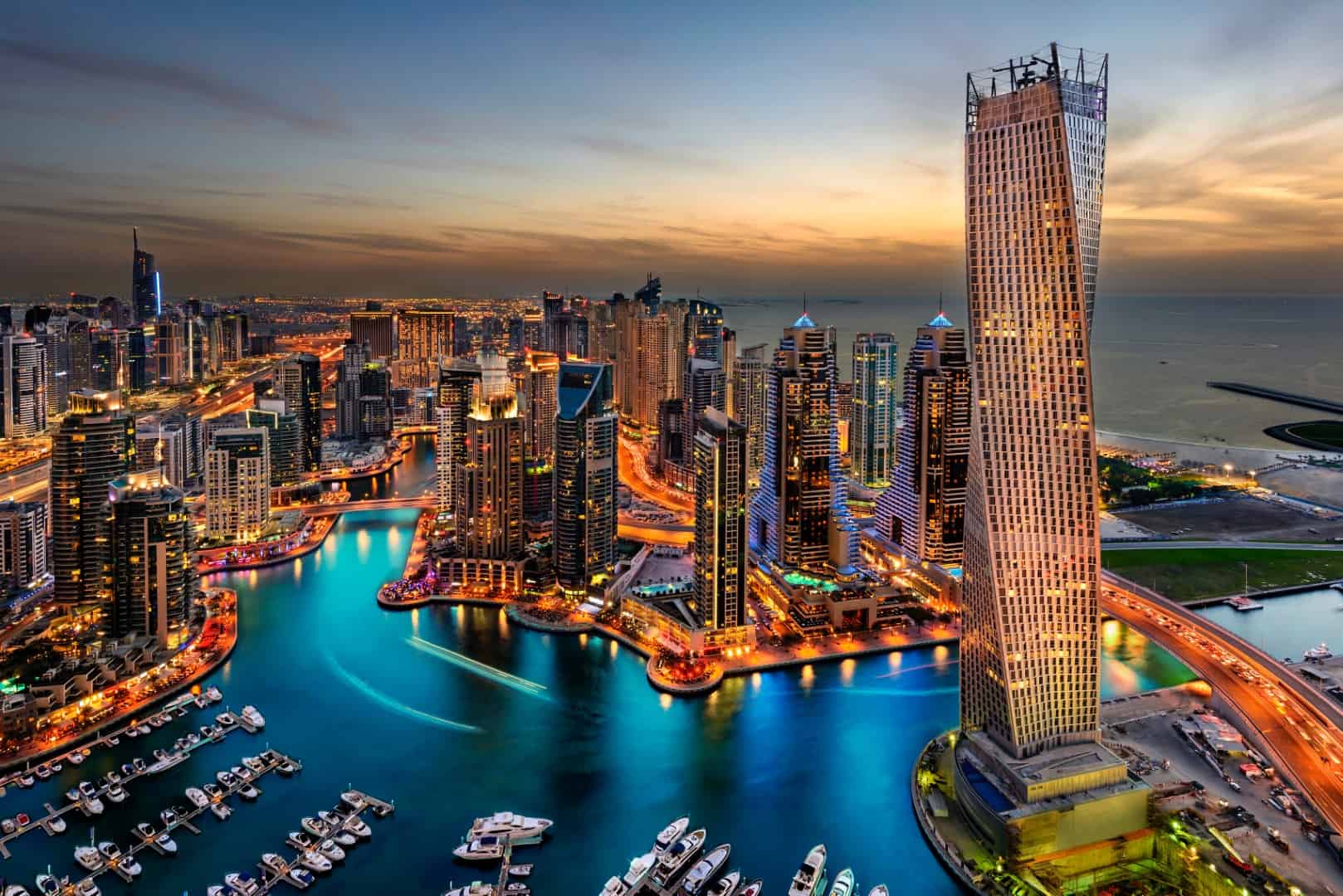Vivere a Dubai: Il mio trasferimento negli Emirati Arabi tra sabbia, futuro e…