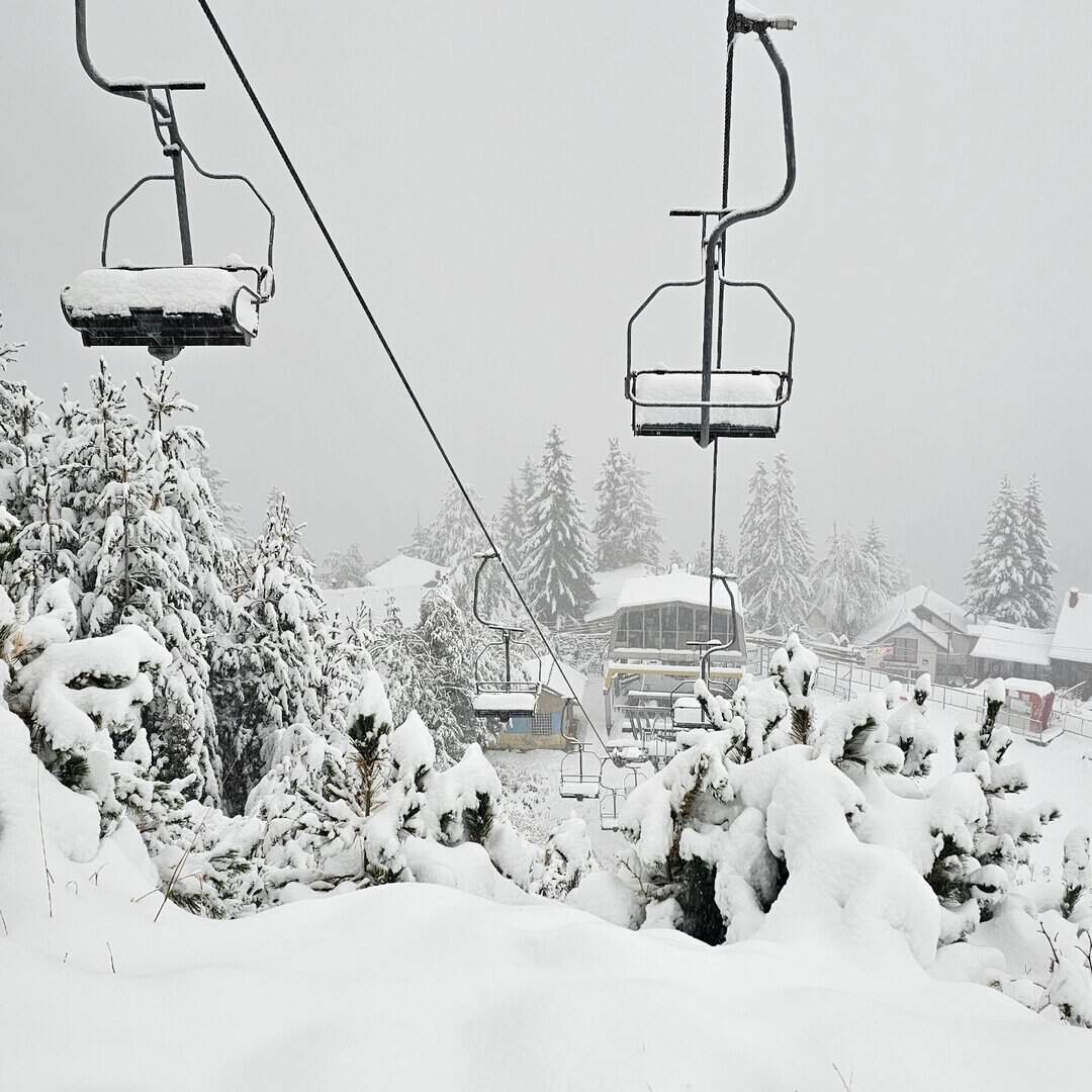 Tormente di neve nei Balcani: poteva accadere anche in Italia