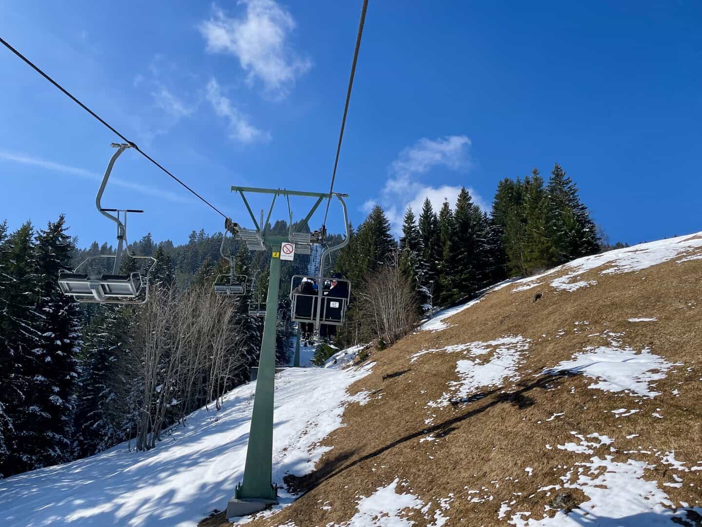 In montagna c'è sempre meno neve. Grande sofferenza Per quanto riguarda il paesaggio Alpino e gli sport invernali. Fonte immagine. ID 292838999 © MaleoPhotography | Dreamstime.com