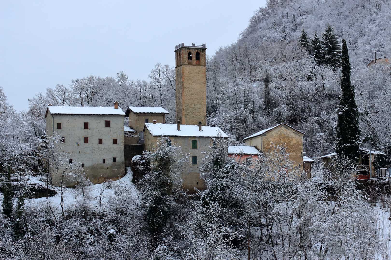 Bologna, risveglio sotto la neve: un’Epifania in bianco