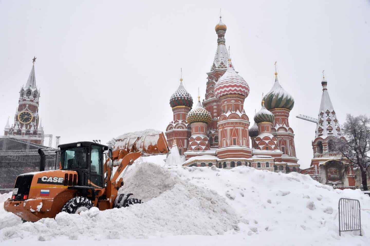 Mosca paralizzata dalla neve, episodio di portata storica, capitale in tilt