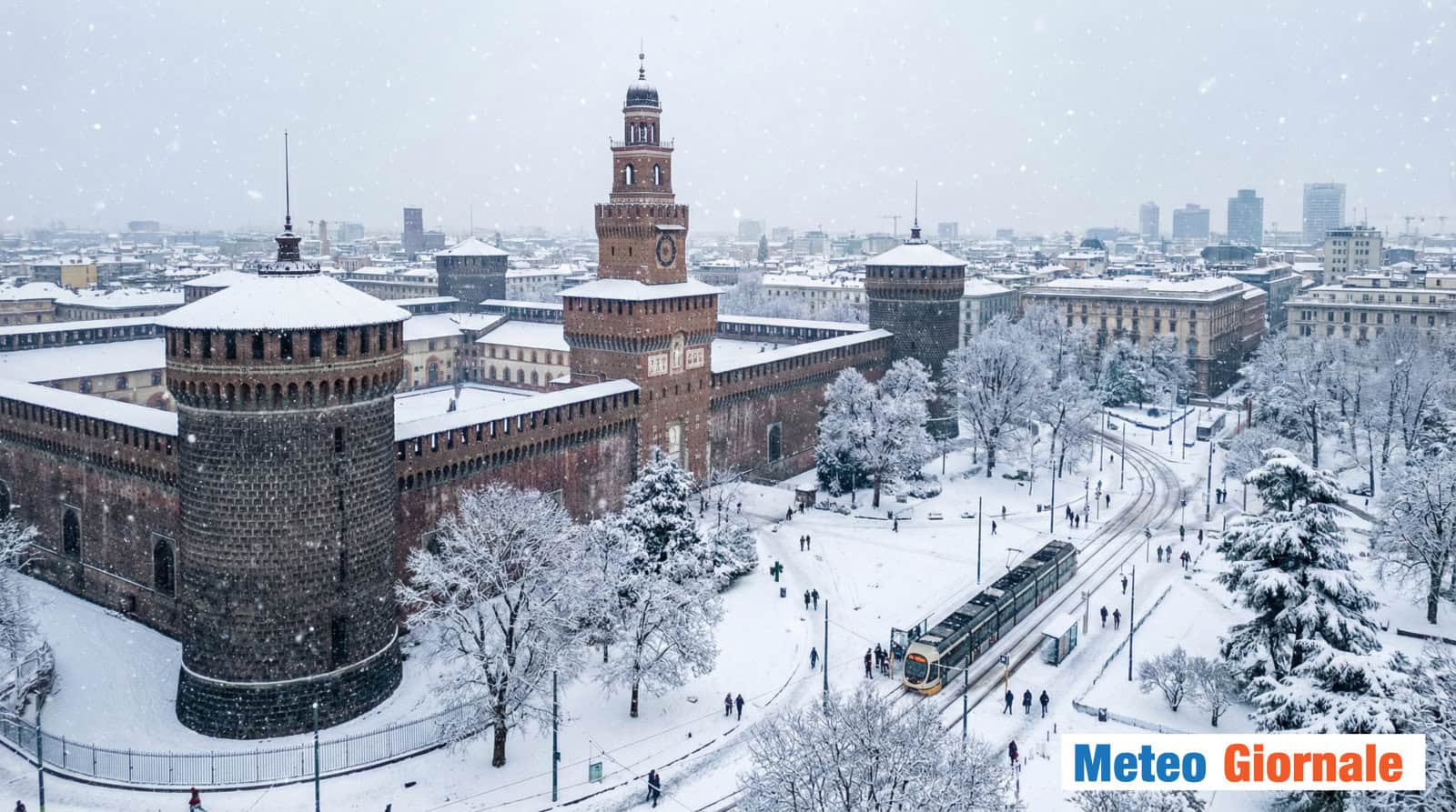 Milano e la neve perduta, quando tornerà il bianco in città?
