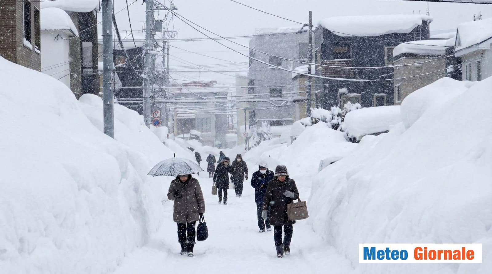 Neve record a Sapporo: il Giappone settentrionale è paralizzato
