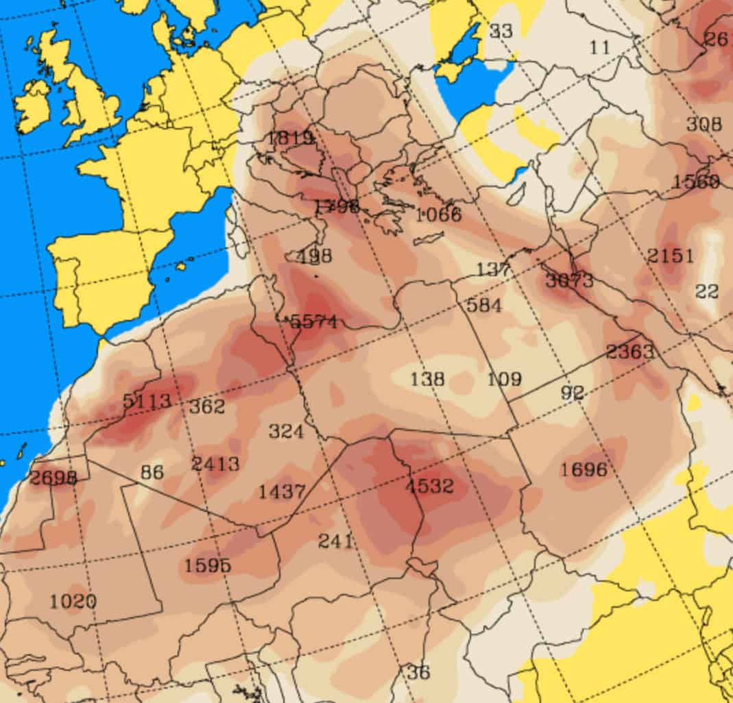Elevata presenza di sabbia e polvere sahariana nei cieli. Mentre al settentrione cadrà pioggia sporca, al meridione il cielo risulterà a tratti opaco e lattiginoso.