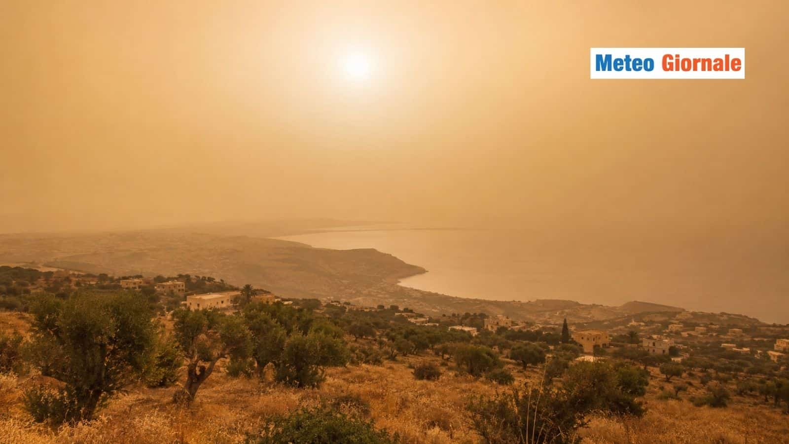Cieli pieni di polveri e sabbia del Sahara e caldo estremo sull’Italia: il connubio grottesco
