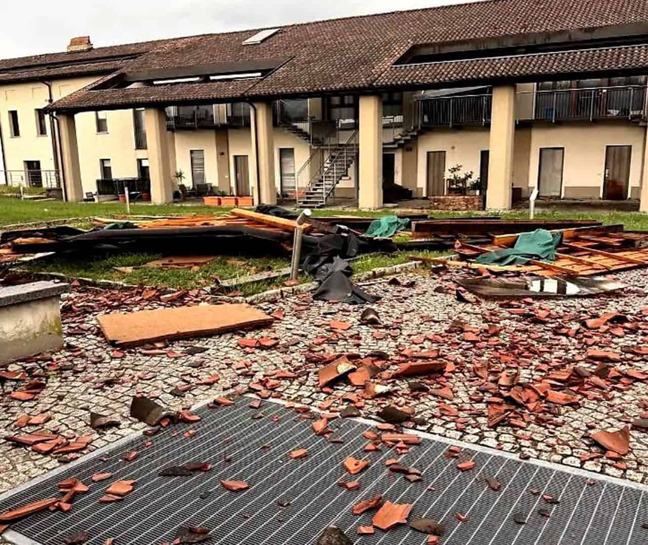 Nubifragi, vento a 150 km/h: il Nord Italia sotto temporali, Sardegna a 38°C ma c'è una minaccia 1 danni vicino creamona 9