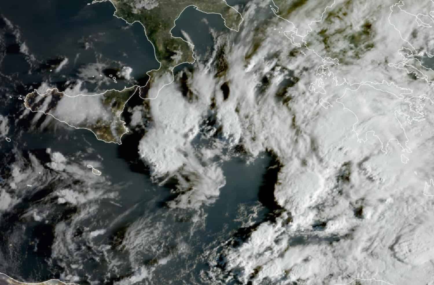 ultima immagine meteosat ionio 15
