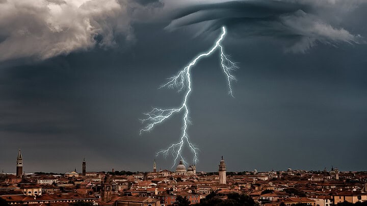 I temporali per oltre sei mesi in Val Padana smettono di succedere kj