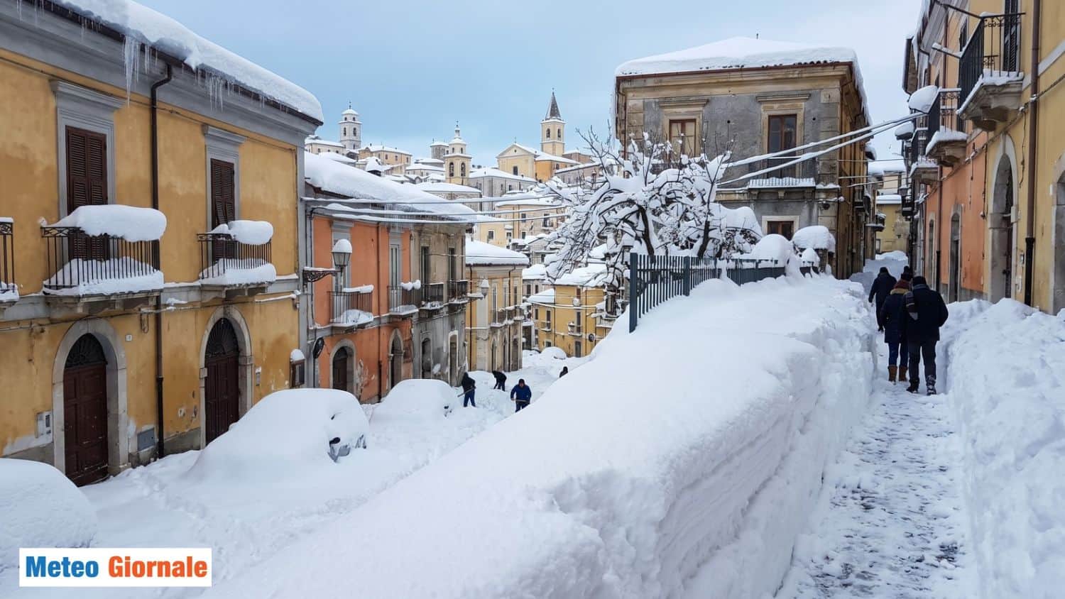 Novembre gelido: le storiche nevicate che hanno imbiancato l’Italia 1 Novembre gelido e nevoso le storiche ondate di freddo che hanno imbiancato lItalia